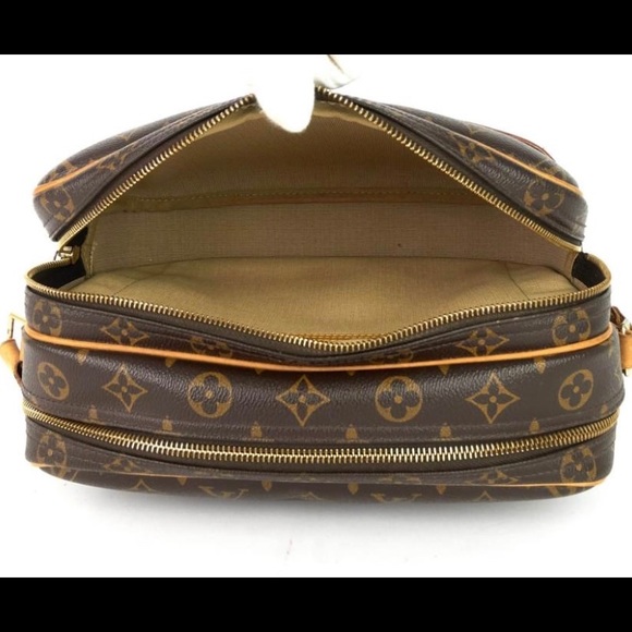 SOLD 💯 AUTHENTIC LOUIS VUITTON REPORTER CROSSBODY - Picture 3 of 6